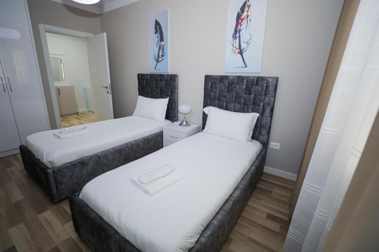 Miku Apartment -Outstanding Apartment At Taiwan Tirana Exterior foto