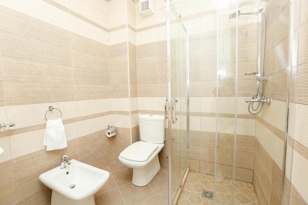 Miku Apartment -Outstanding Apartment At Taiwan Tirana Exterior foto
